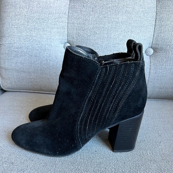 🎉2x HP🎉 14th & Union Tasha Suede Heeled Booties - Picture 5 of 9